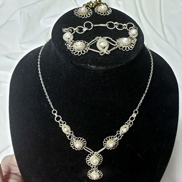 Vintage | 50's Silver and Pearl Jewelry Set - Picture 1 of 8